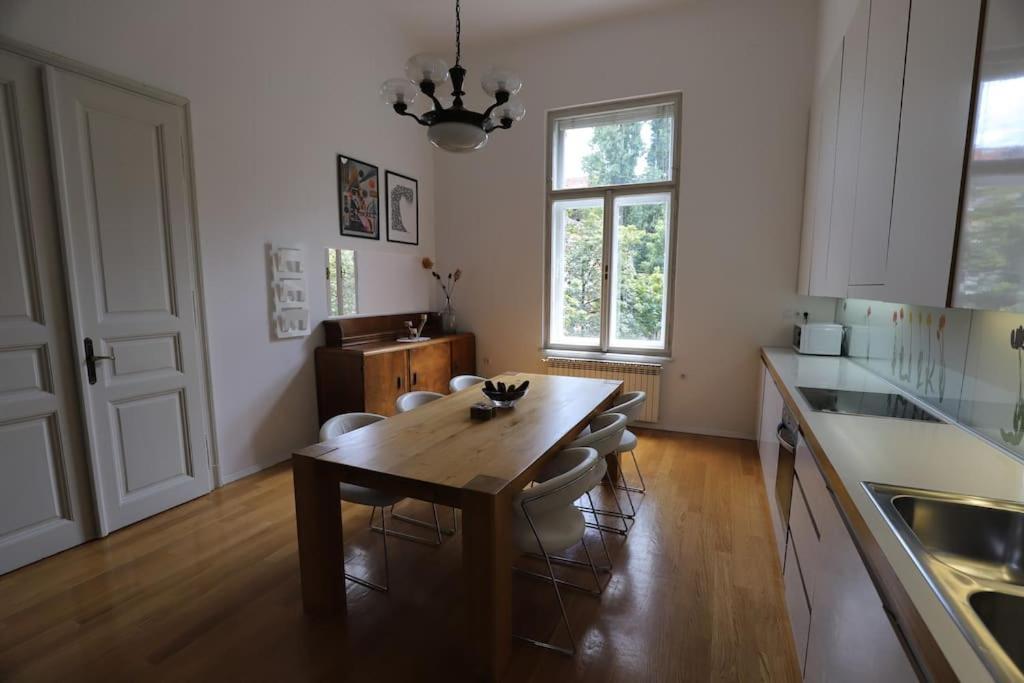 Piano Nobile, * Zagreb