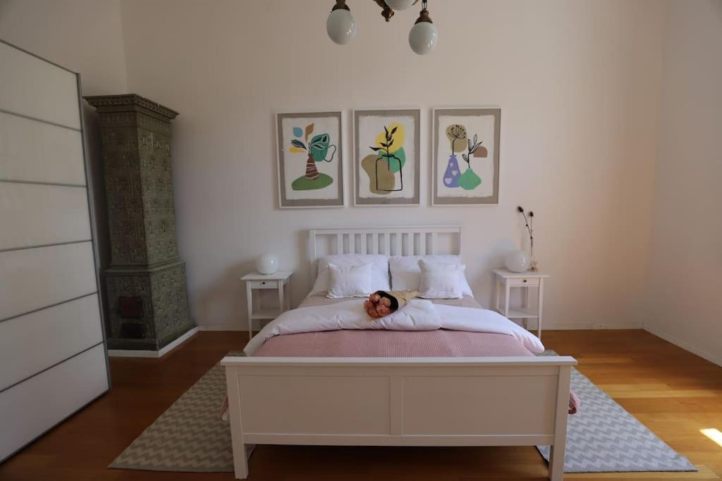 Piano Nobile, Apartment *